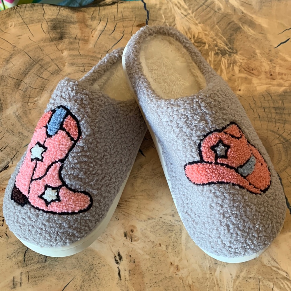NEW Cowboy Slippers Size 41-42